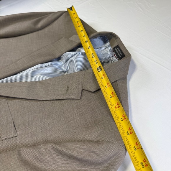 Tommy Hilfiger 100% Wool Men's 2 Piece Suit Beige Jacket 46R Pants 40X30 - Picture 11 of 15